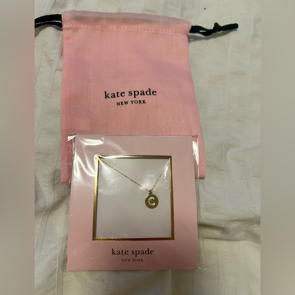 Brand new, never worn ! Prefect for stacking necklaces